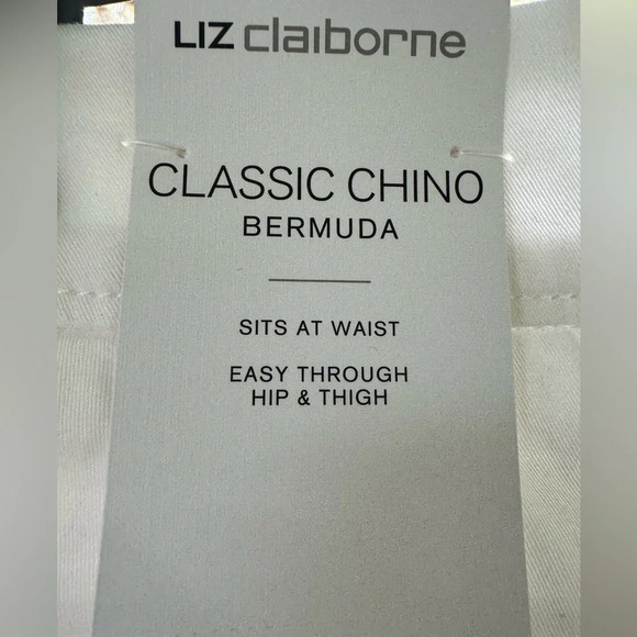 NWT Liz Claiborne Shorts Liz Claiborne White Classic Chino Bermuda Shorts 12. - Picture 2 of 12